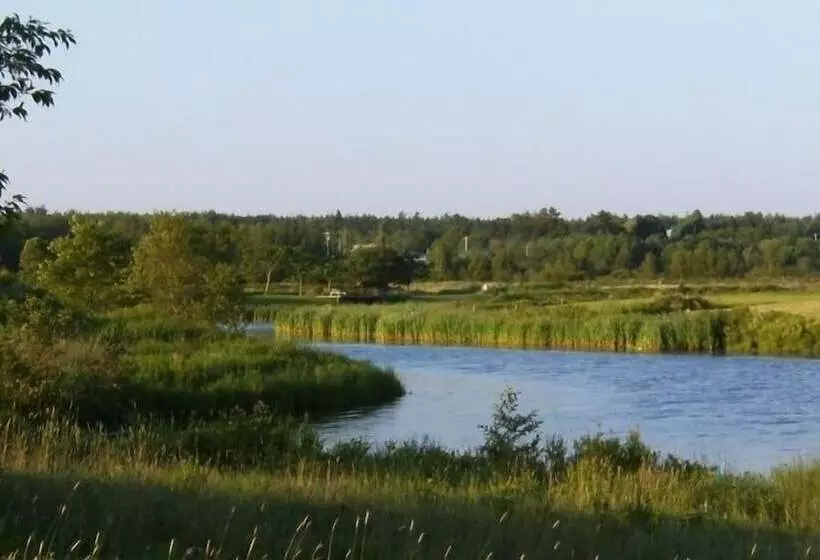 Crown Cove Cottages