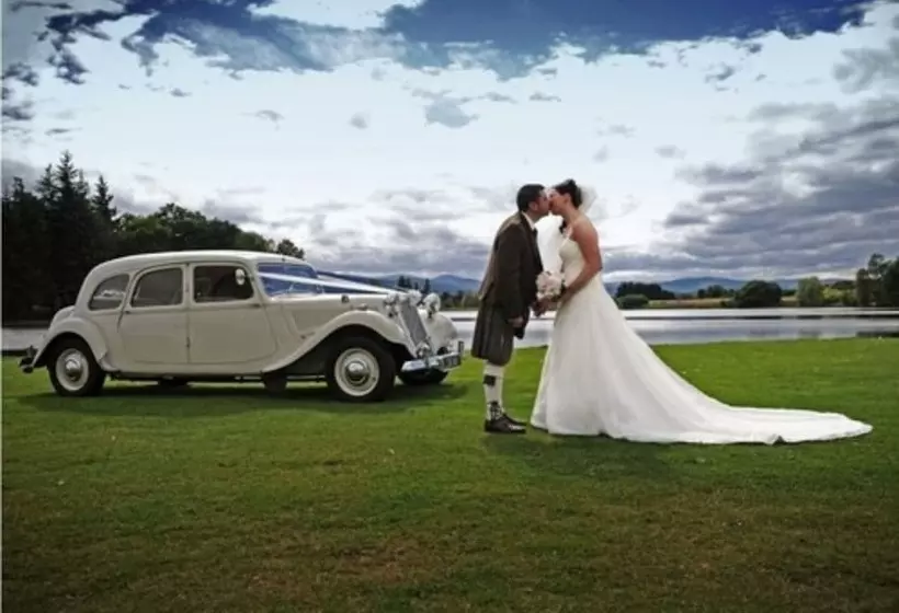簡易ホテル The Lodge On The Loch Of Aboyne