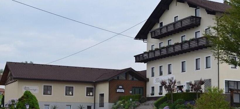 בית מלון כפרי Franz Stelzhamerhof