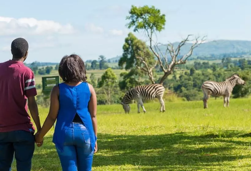 هتل Game Haven Lodge