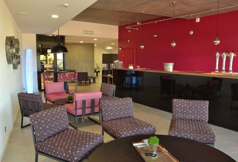 ホテル Hôtel Thierry Drapeau