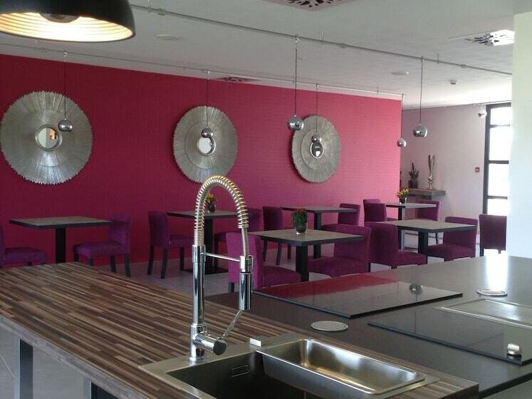 ホテル Hôtel Thierry Drapeau