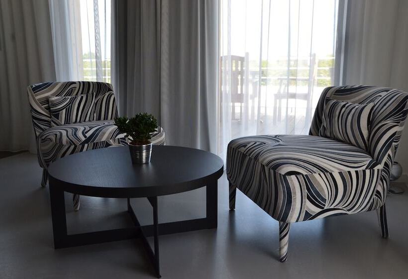 ホテル Hôtel Thierry Drapeau