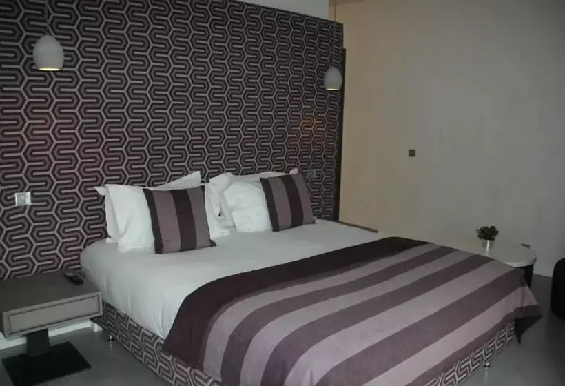 Hotelli Hôtel Thierry Drapeau