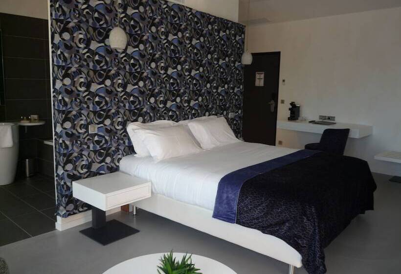 ホテル Hôtel Thierry Drapeau