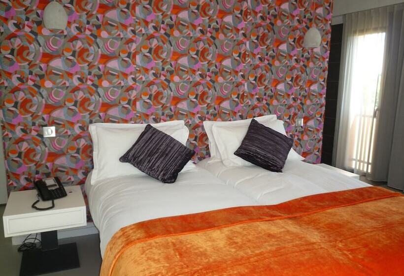 ホテル Hôtel Thierry Drapeau