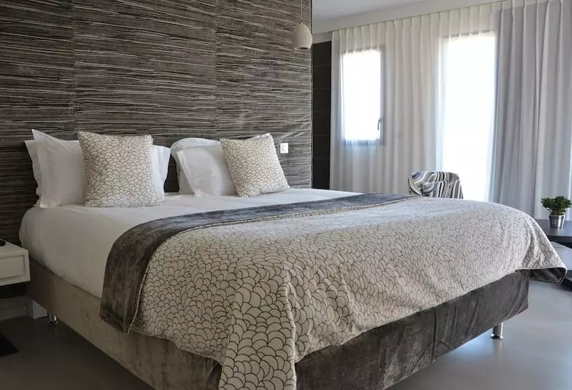 Hotelli Hôtel Thierry Drapeau