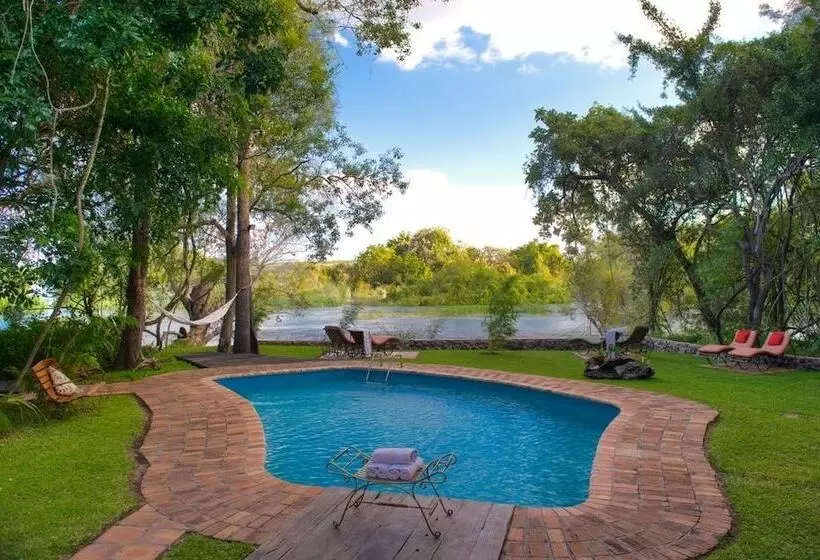 هتل Islands Of Siankaba