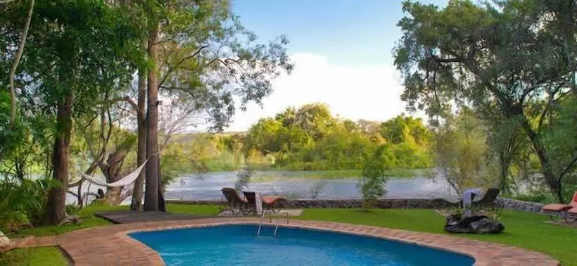 هتل Islands Of Siankaba