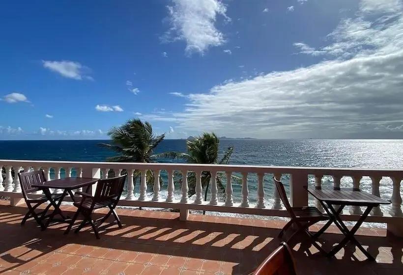 Hotel Petite Anse