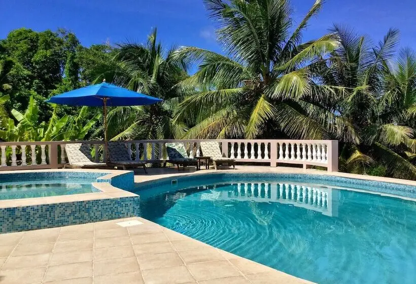 Hotel Petite Anse