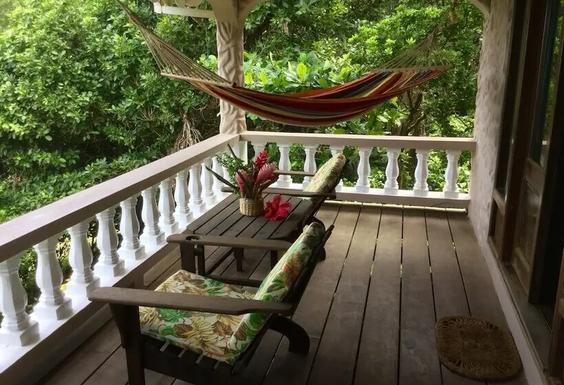 Hotel Petite Anse