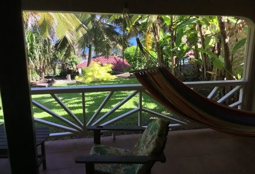 Hotel Petite Anse