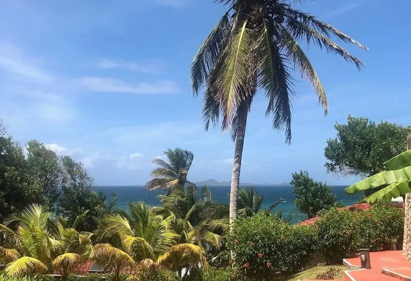 Hotel Petite Anse