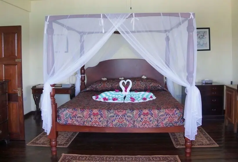 Hotel Petite Anse