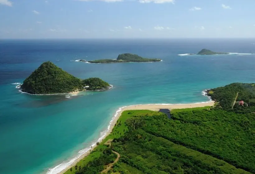 Hotel Petite Anse