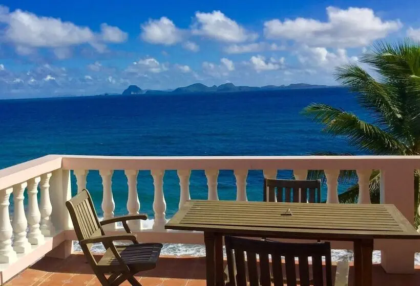 Hotel Petite Anse