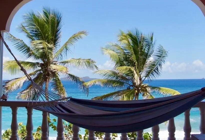 Hotel Petite Anse
