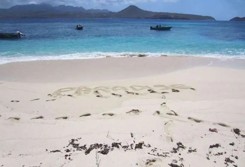 Hotel Petite Anse