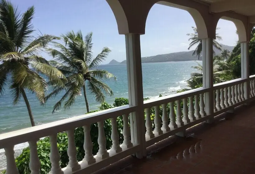 Hotel Petite Anse
