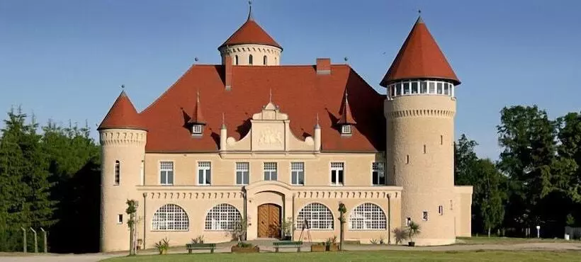 ホテル Remise & Westflügel Schloss Stolpe