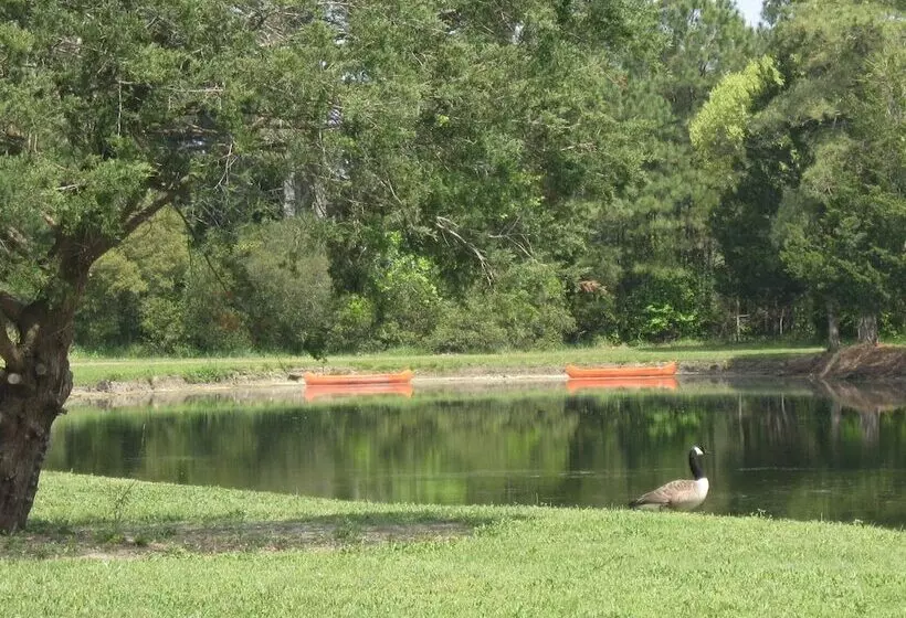 ホテル Virginia Landing Rv Campground