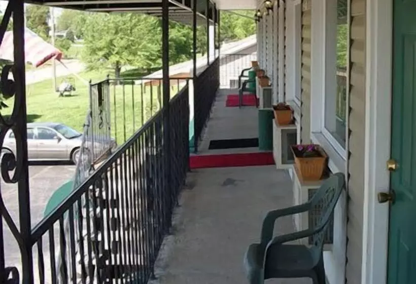 K River Motel & Campground