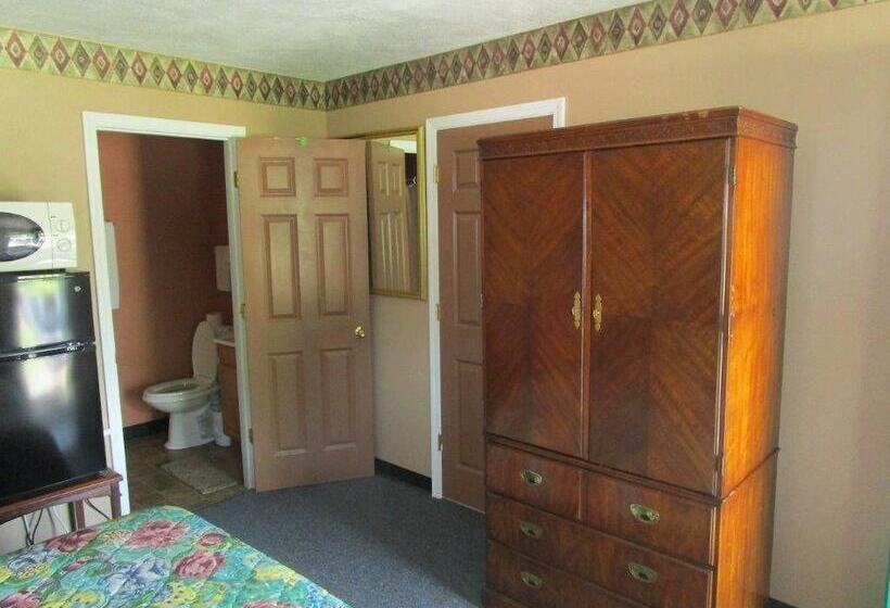 K River Motel & Campground