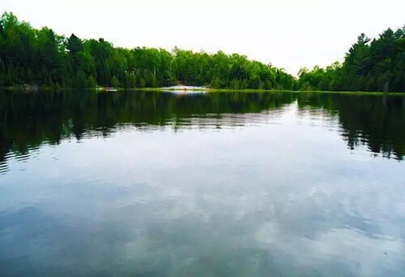 Motelli Footprints Resort