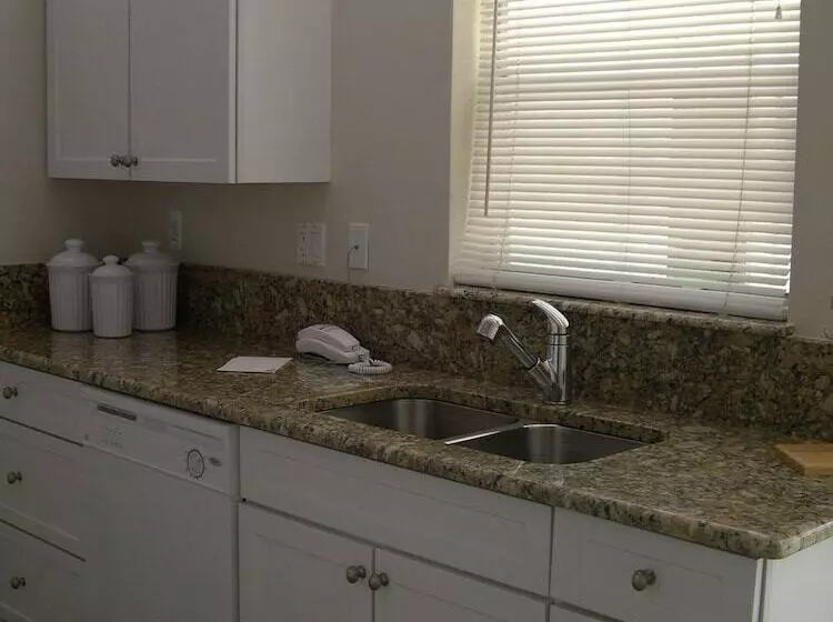 Orchid Island Cottages