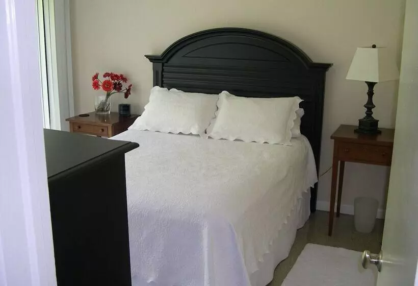 Orchid Island Cottages