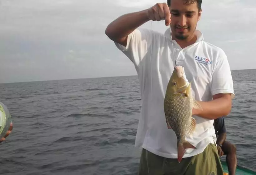 پانسیون Azoush Tourist Guesthouse