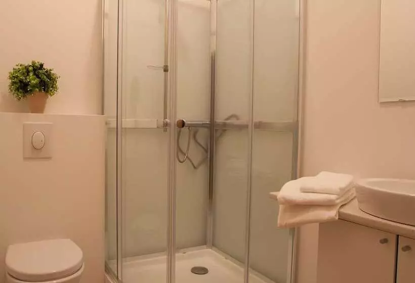 پانسیون Draflastadir Guesthouse