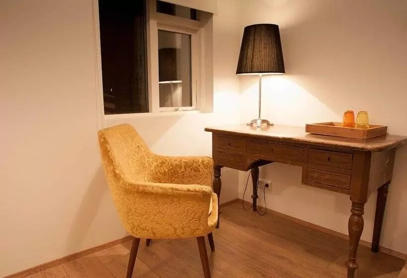 پانسیون Draflastadir Guesthouse