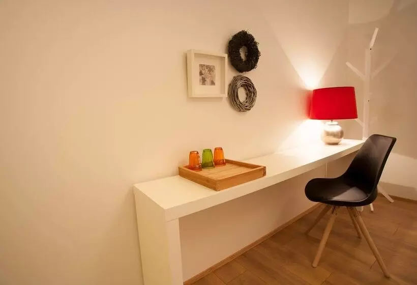 پانسیون Draflastadir Guesthouse