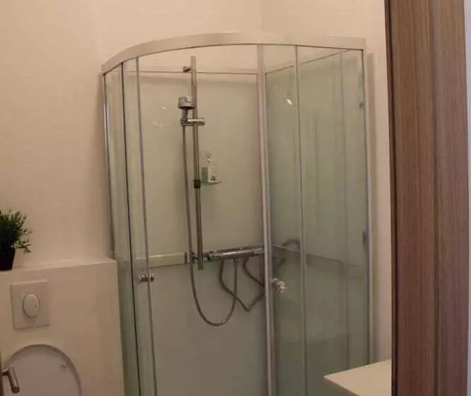پانسیون Draflastadir Guesthouse