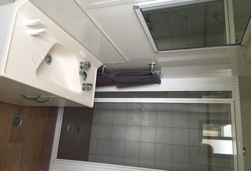 リゾートホテル Cairns Crystal Cascades Holiday Park