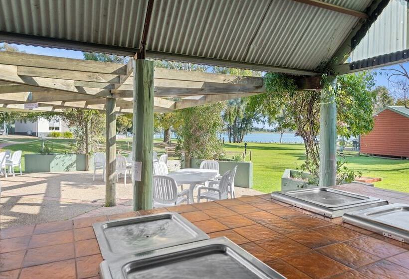 Курорт Lake Hume Holiday Park