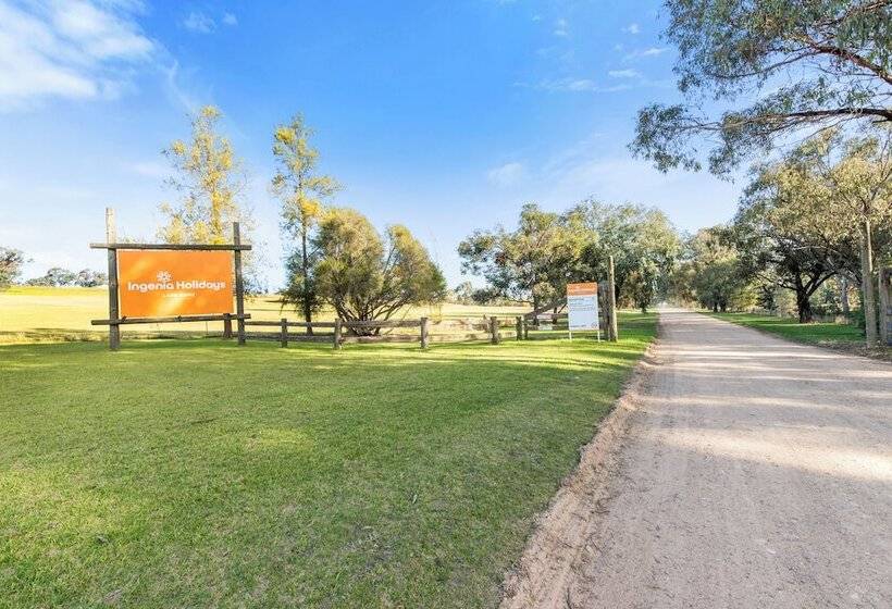 Курорт Lake Hume Holiday Park