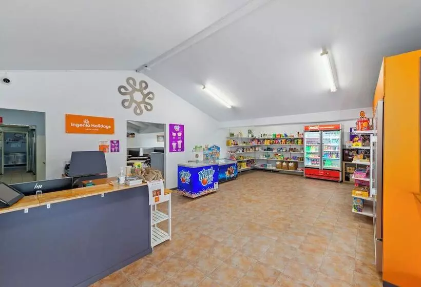 リゾートホテル Lake Hume Holiday Park