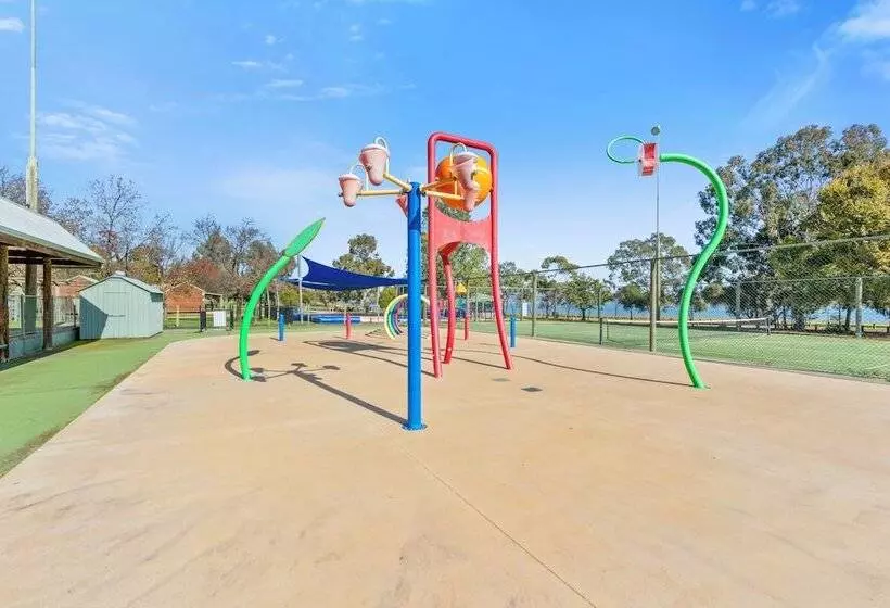 リゾートホテル Lake Hume Holiday Park