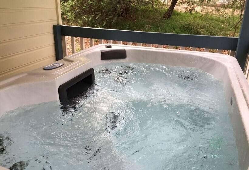 Telegraph Retreat Cottages