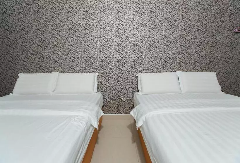 1 Hotel Mahkota Cheras