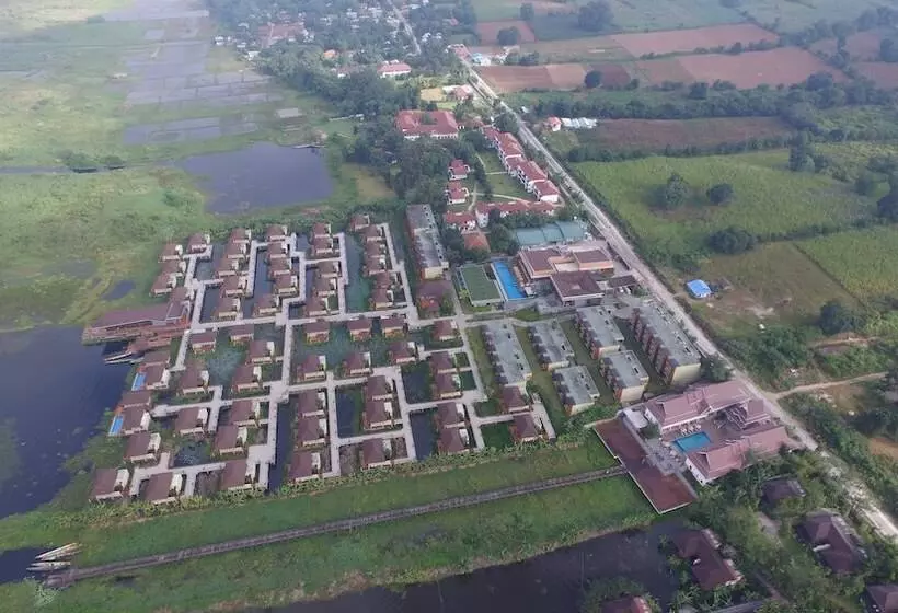 هتل Ananta Inlay Resort