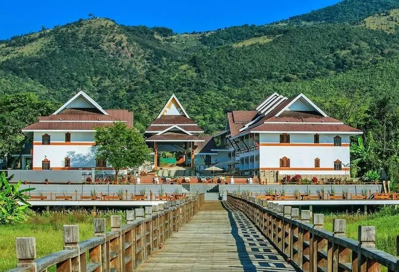 هتل Ananta Inlay Resort