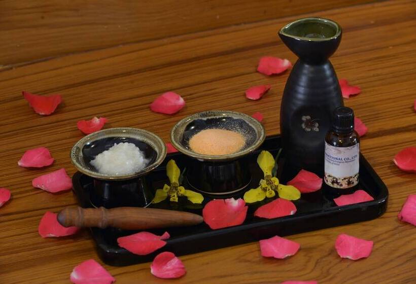 בית מלון כפרי Ananta Inlay Resort