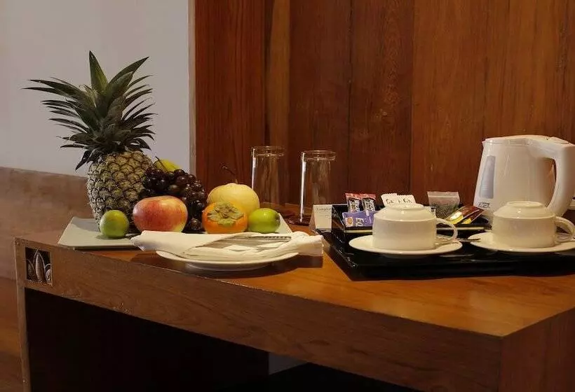 هتل Ananta Inlay Resort