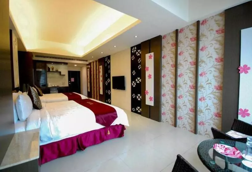 هتل Cherry Feast Resort