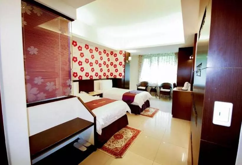 هتل Cherry Feast Resort