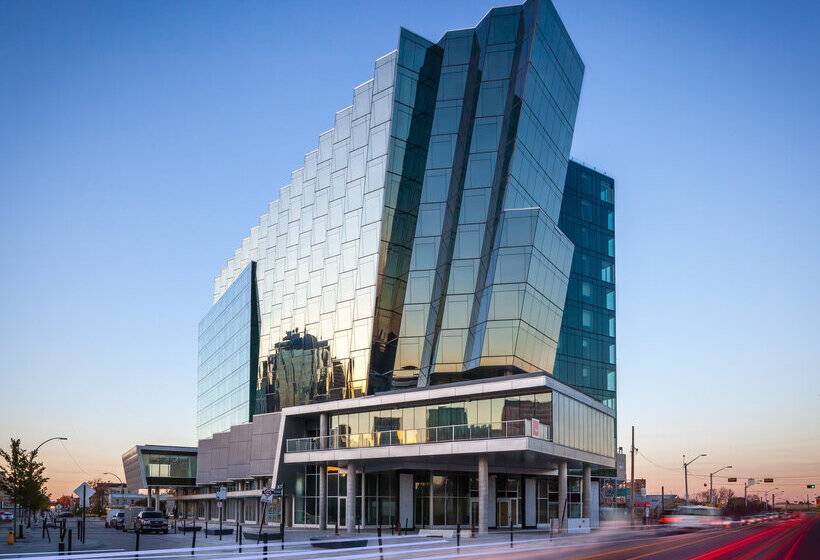 فندق Doubletree By Hilton Edmonton Downtown